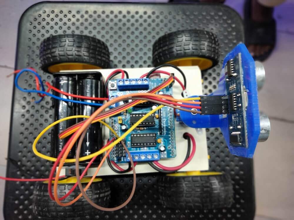 Line Following and Obstacle Avoiding Robot - Image 3